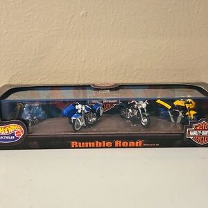 NWT Harley-Davidson Hot Wheels Motorcycle Set